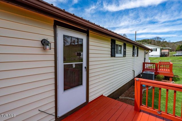 1292 Swift Hollow Road, Mountain City, TN 37683