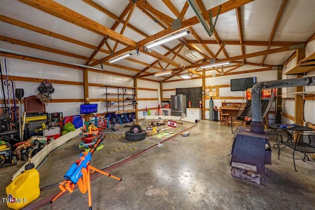 1292 Swift Hollow Road, Mountain City, TN 37683