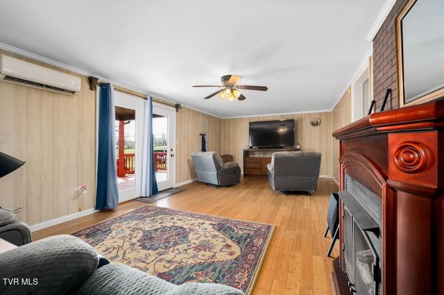 1292 Swift Hollow Road, Mountain City, TN 37683