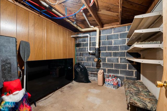 1292 Swift Hollow Road, Mountain City, TN 37683