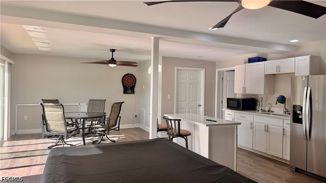 4912 Vincennes ST 103, Cape Coral, FL 33904