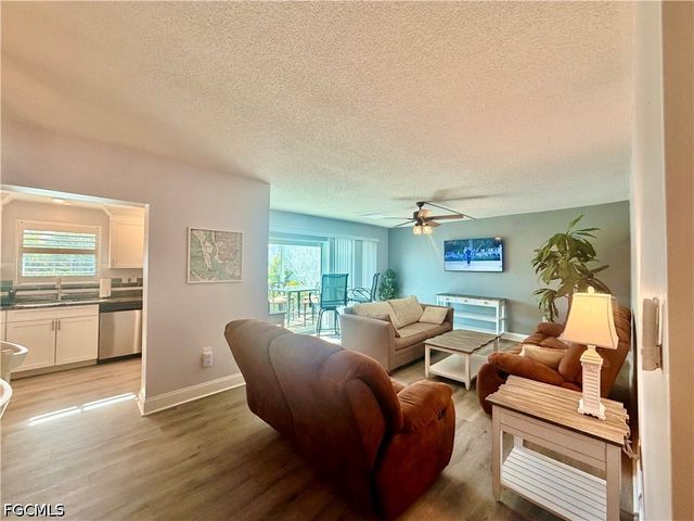 4912 Vincennes ST 103, Cape Coral, FL 33904