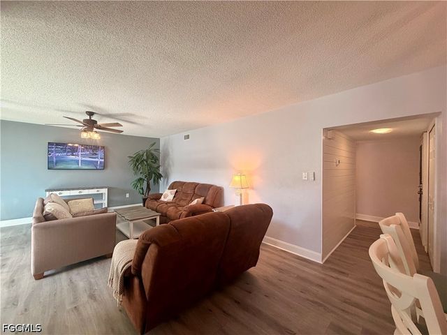 4912 Vincennes ST 103, Cape Coral, FL 33904