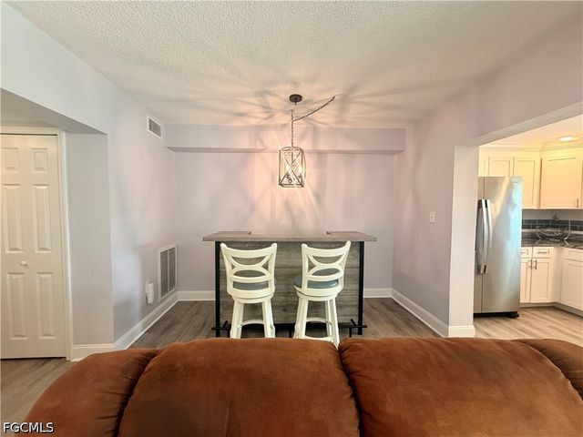 4912 Vincennes ST 103, Cape Coral, FL 33904