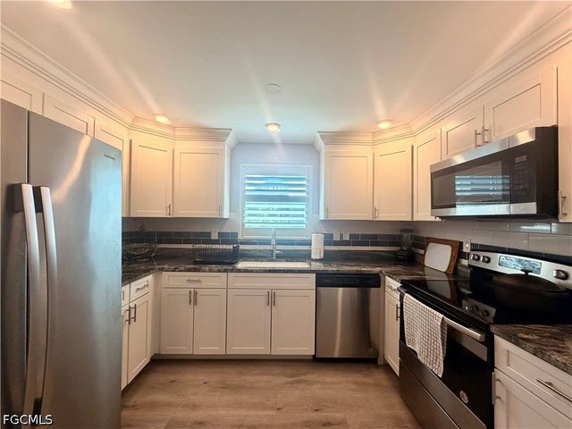 4912 Vincennes ST 103, Cape Coral, FL 33904