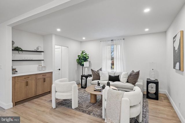 1752 LARK LN, Cherry Hill, NJ 08003