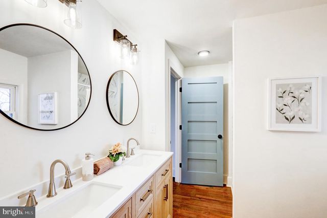 125 IRISH LN, Coatesville, PA 19320