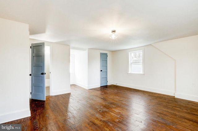 125 IRISH LN, Coatesville, PA 19320