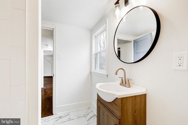 125 IRISH LN, Coatesville, PA 19320