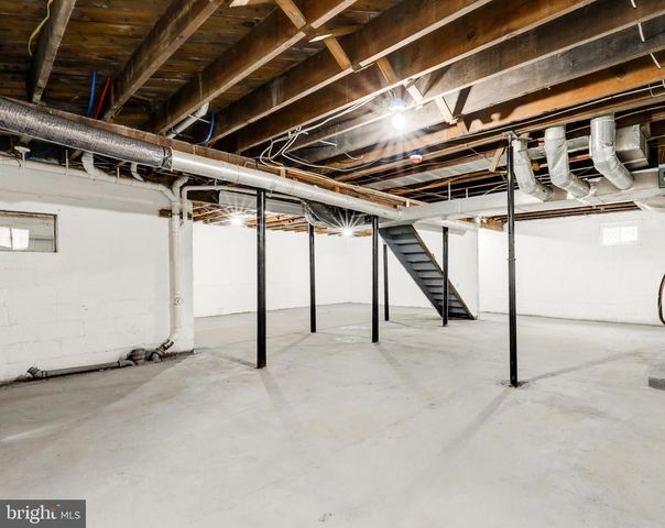 125 IRISH LN, Coatesville, PA 19320