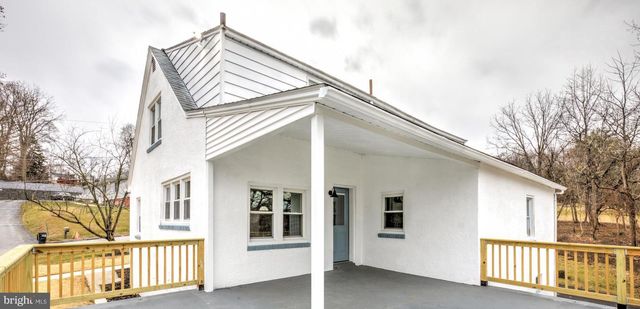 125 IRISH LN, Coatesville, PA 19320