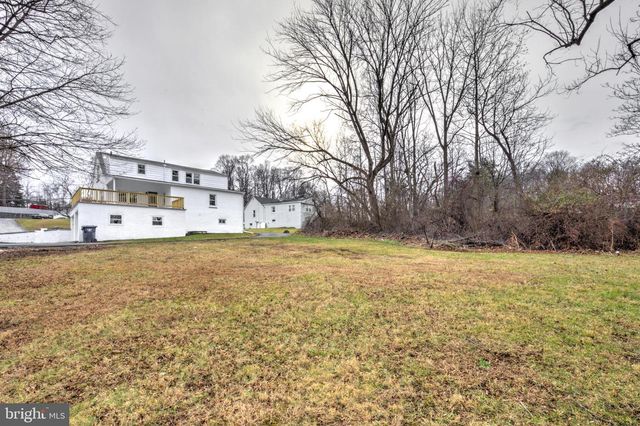 125 IRISH LN, Coatesville, PA 19320