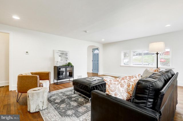 125 IRISH LN, Coatesville, PA 19320