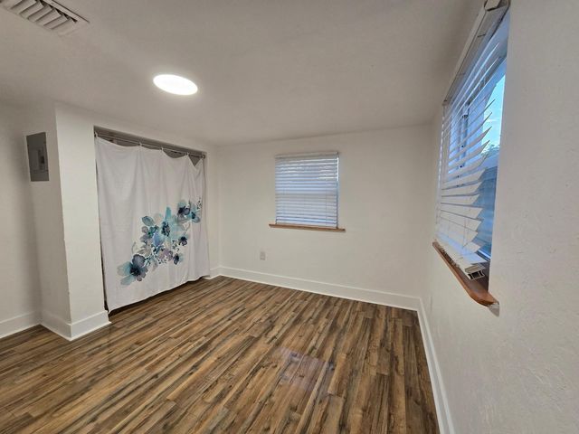 3901 Lakewood Road B, Lake Worth Beach, FL 33461