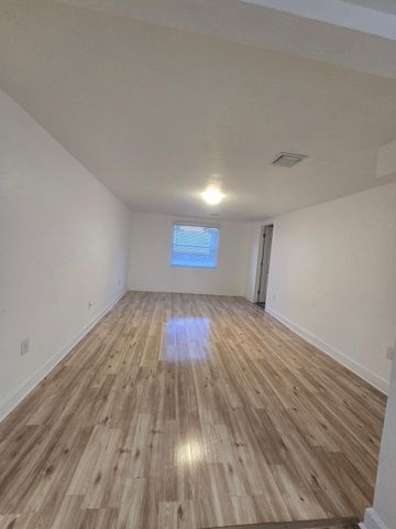 3901 Lakewood Road B, Lake Worth Beach, FL 33461