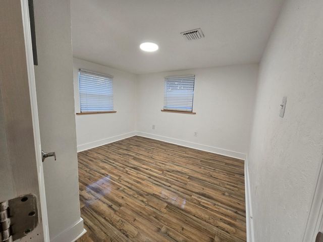 3901 Lakewood Road B, Lake Worth Beach, FL 33461