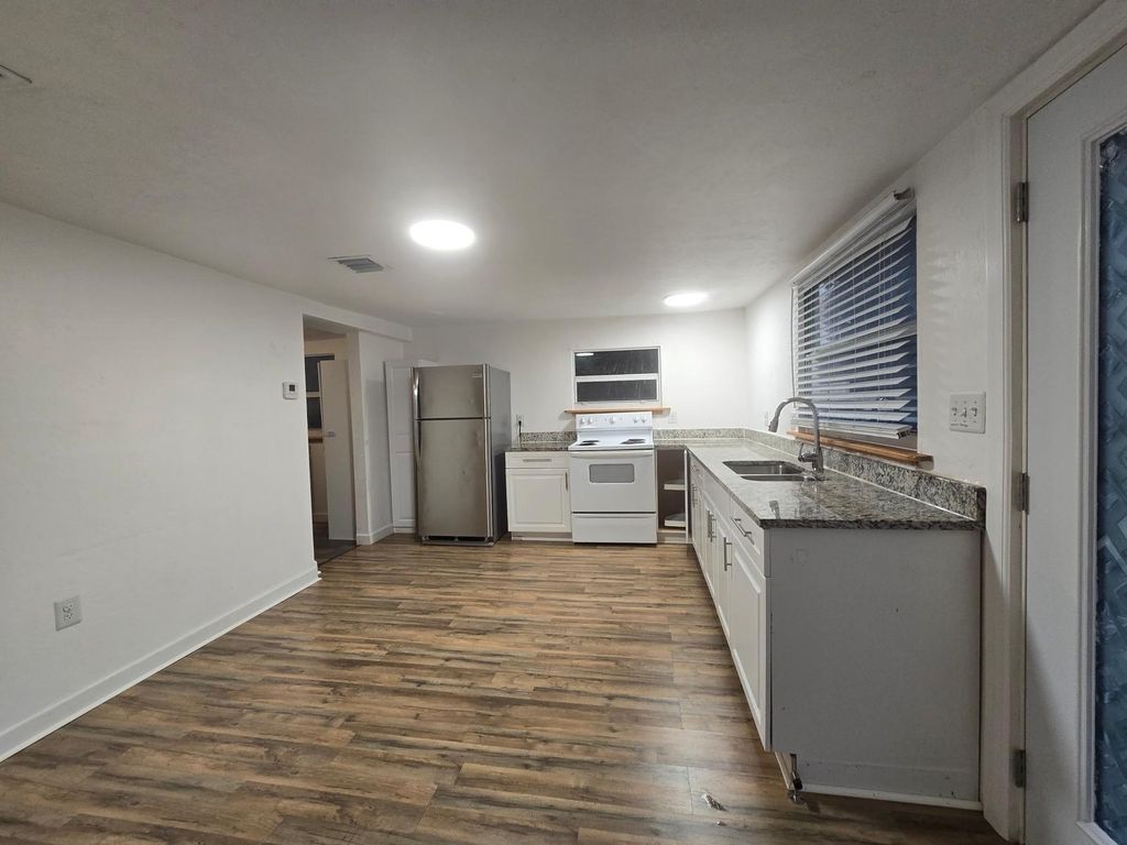 3901 Lakewood Road B, Lake Worth Beach, FL 33461