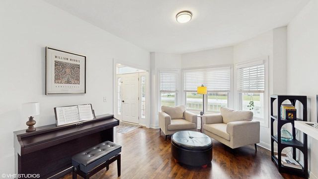 425 Maple LANE, Williams Bay, WI 53191