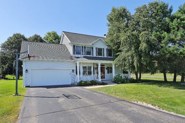 425 Maple LANE, Williams Bay, WI 53191