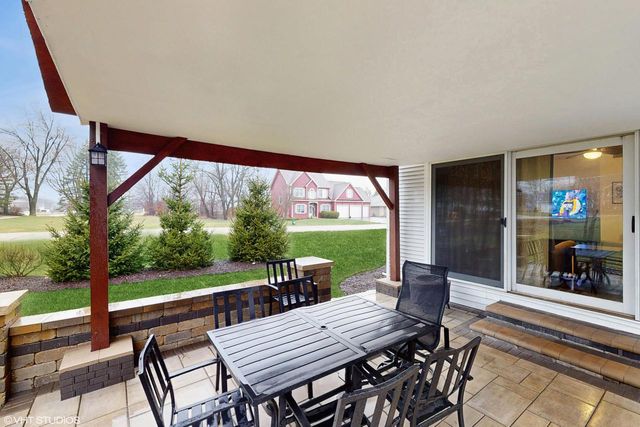 425 Maple LANE, Williams Bay, WI 53191