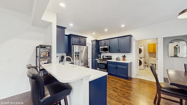 425 Maple LANE, Williams Bay, WI 53191