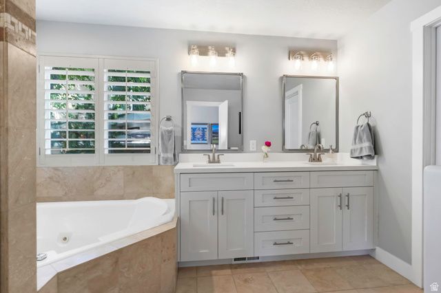 926 E TAHNIA PARK CIR, Salt Lake City, UT 84121