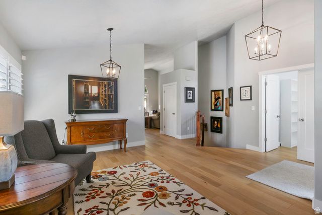 926 E TAHNIA PARK CIR, Salt Lake City, UT 84121