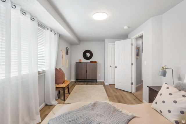 926 E TAHNIA PARK CIR, Salt Lake City, UT 84121