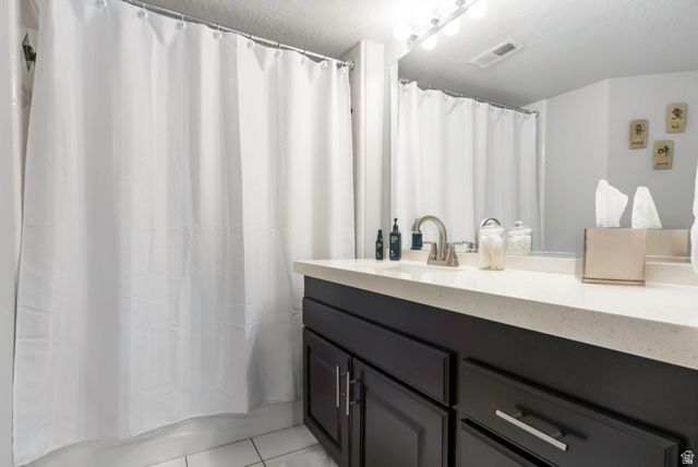 926 E TAHNIA PARK CIR, Salt Lake City, UT 84121
