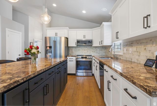 926 E TAHNIA PARK CIR, Salt Lake City, UT 84121
