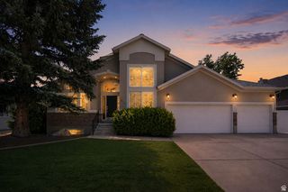 926 E TAHNIA PARK CIR, Salt Lake City, UT 84121