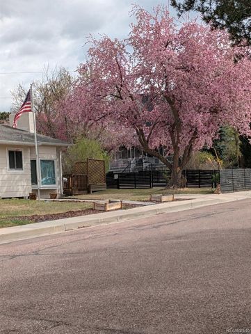 1802 Mayan Court, Colorado Springs, CO 80904