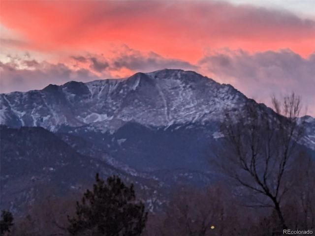 1802 Mayan Court, Colorado Springs, CO 80904