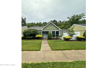 680B Huntington Drive, Manchester, NJ 08759