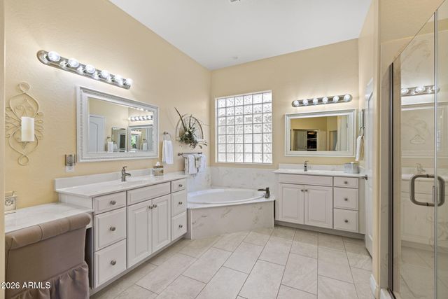 9722 E LOBO Avenue, Mesa, AZ 85209