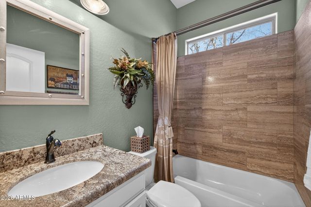 9722 E LOBO Avenue, Mesa, AZ 85209