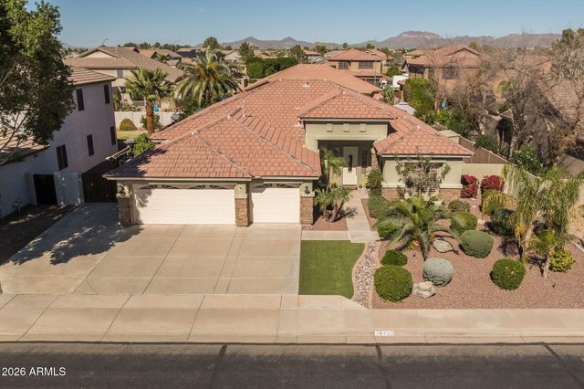 9722 E LOBO Avenue, Mesa, AZ 85209