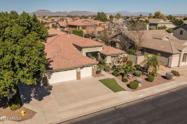 9722 E LOBO Avenue, Mesa, AZ 85209