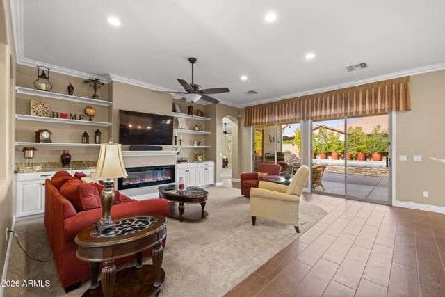 9722 E LOBO Avenue, Mesa, AZ 85209