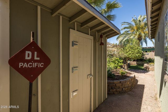 9722 E LOBO Avenue, Mesa, AZ 85209