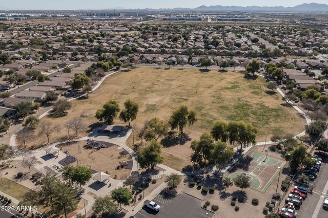 9722 E LOBO Avenue, Mesa, AZ 85209