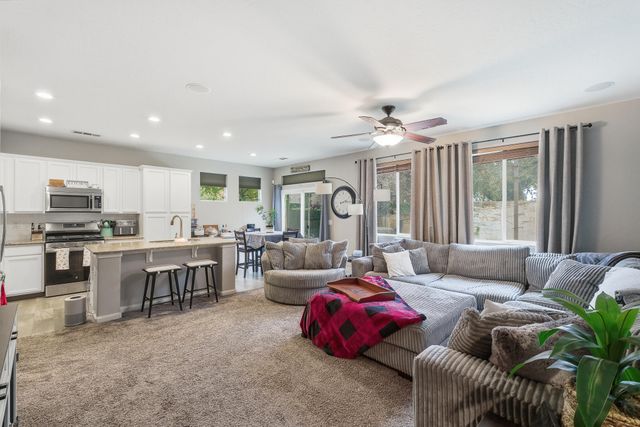 1363 Windsong Drive, Tulare, CA 93274