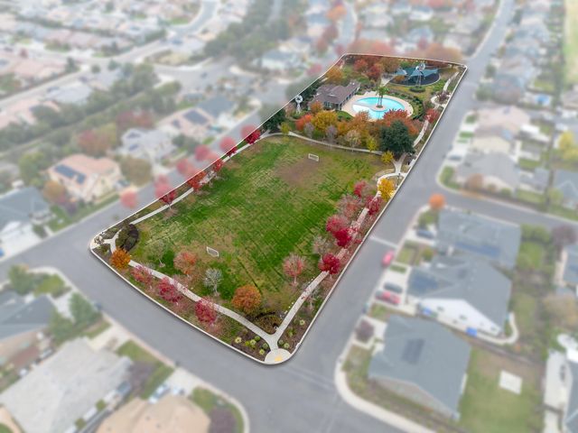 1363 Windsong Drive, Tulare, CA 93274