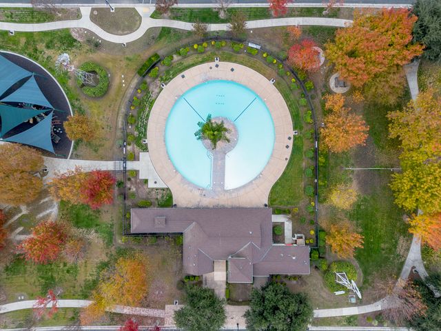 1363 Windsong Drive, Tulare, CA 93274