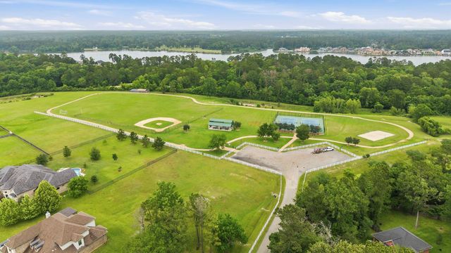 11599 Renaissance Drive, Montgomery, TX 77356