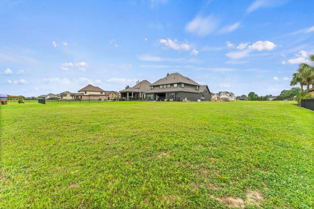 11599 Renaissance Drive, Montgomery, TX 77356
