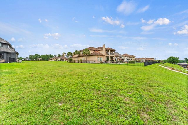 11599 Renaissance Drive, Montgomery, TX 77356