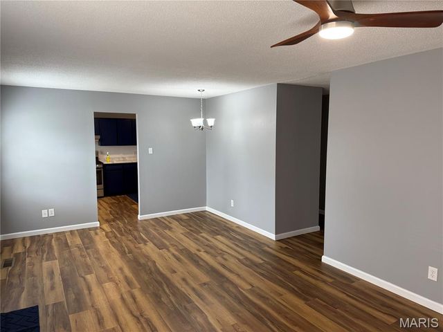 26 Jamaica Drive, St Peters, MO 63376