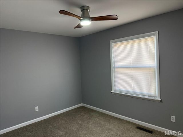 26 Jamaica Drive, St Peters, MO 63376