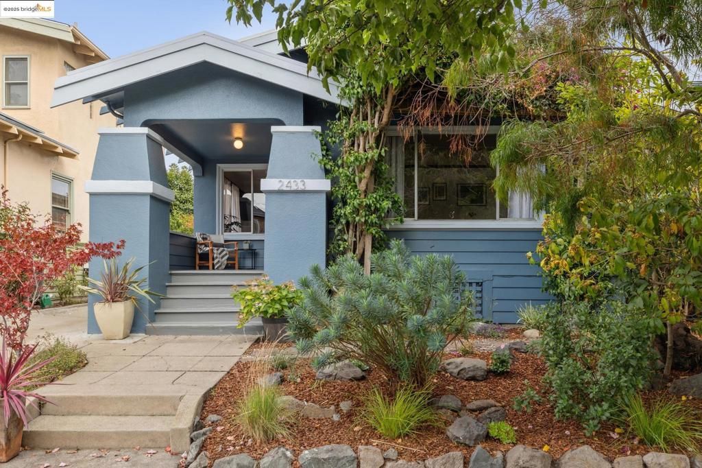 2433 Bonar Street, Berkeley, CA 94702